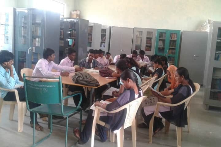 Smt IS Yadawad Government First Grade College campus in Ramdurg, Karnataka, India — photo 3