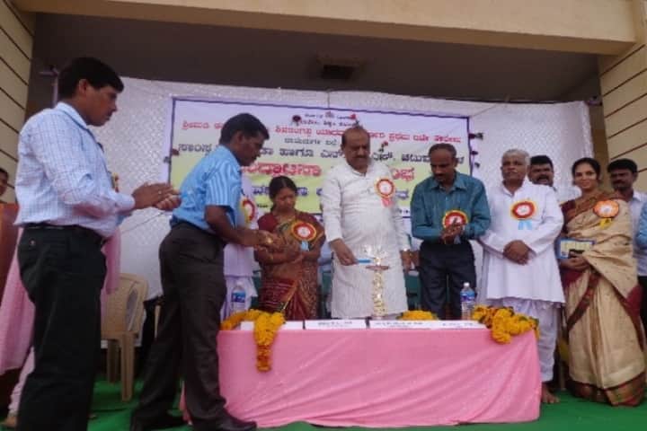 Smt IS Yadawad Government First Grade College campus in Ramdurg, Karnataka, India — photo 4