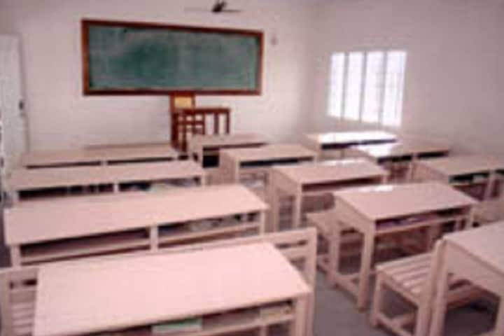 Puratchi Thalaivar Dr MGR College of Education campus in Ramanathapuram, Tamil Nadu, India — photo 4