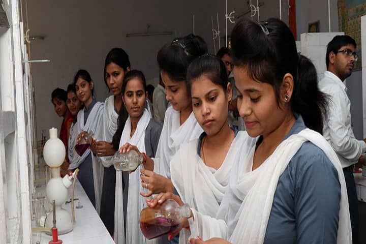 Rashtrakavi Maithilisharan Gupt Mahavidyalaya campus in Jhansi, Uttar Pradesh, India — photo 2
