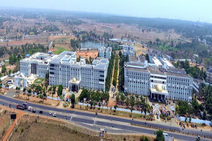 GSL Medical College and General Hospital, Rajahmundry campus in Rajahmundry, Andhra Pradesh, India