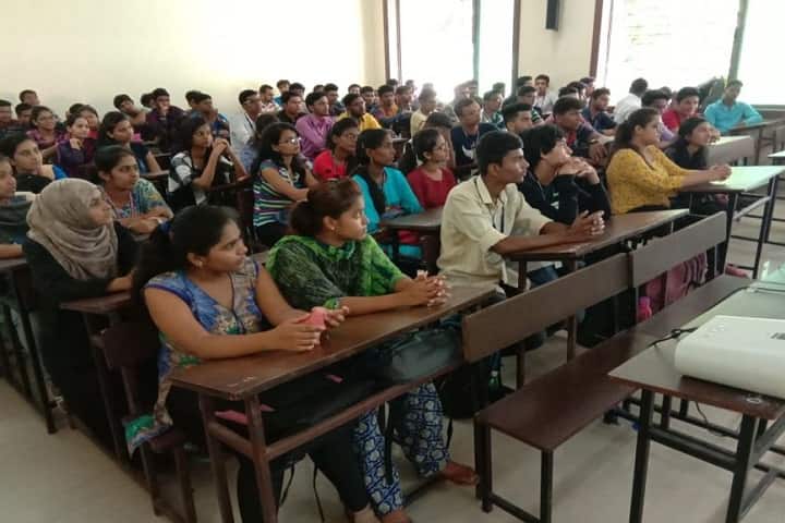 Pune Vidyarthi Grihas College of Science and Technology campus in Mumbai City, Maharashtra, India — photo 1