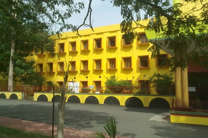 Bidhan Chandra College campus in Asansol, West Bengal, India — photo 2