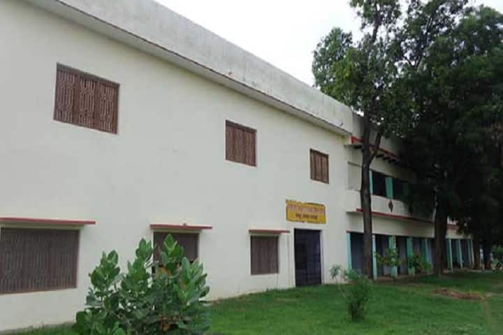Kedar Nath Sanskrit Mahavidyalaya campus in Varanasi, Uttar Pradesh, India — photo 2