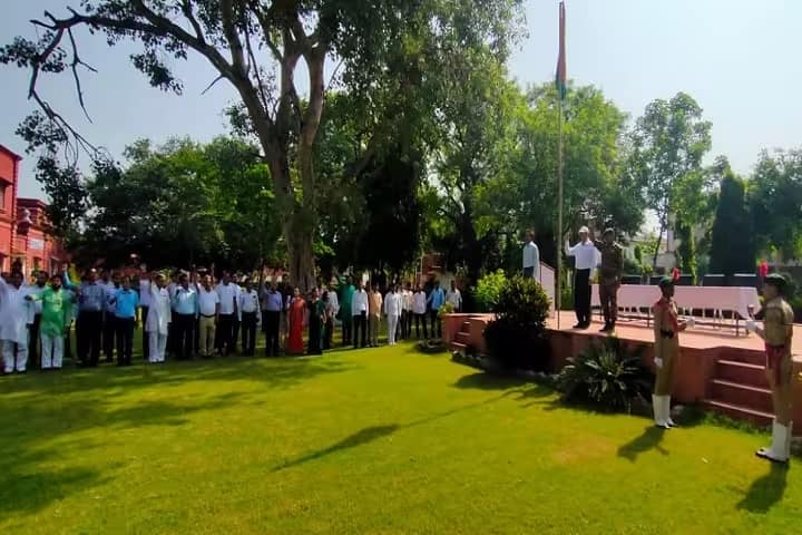 Ak PG College College of Arts and Agriculture campus in Shikohabad, Uttar Pradesh, India — photo 5