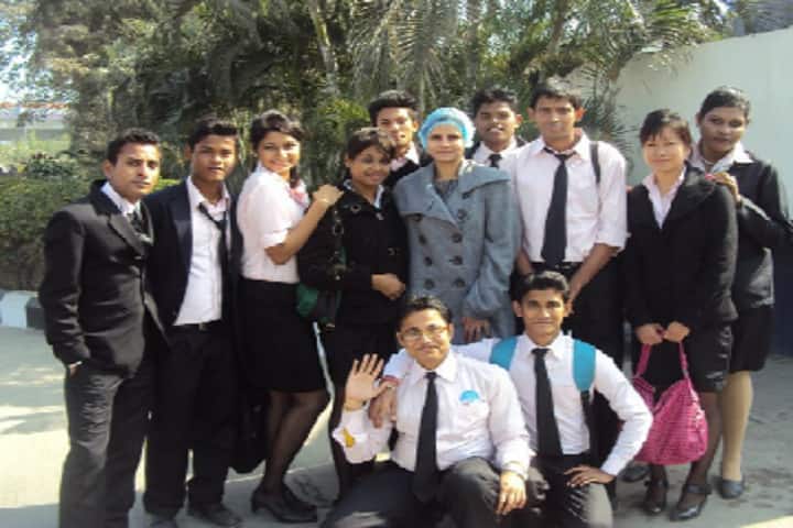 Flying Cats campus in Kolkata, West Bengal, India — photo 3