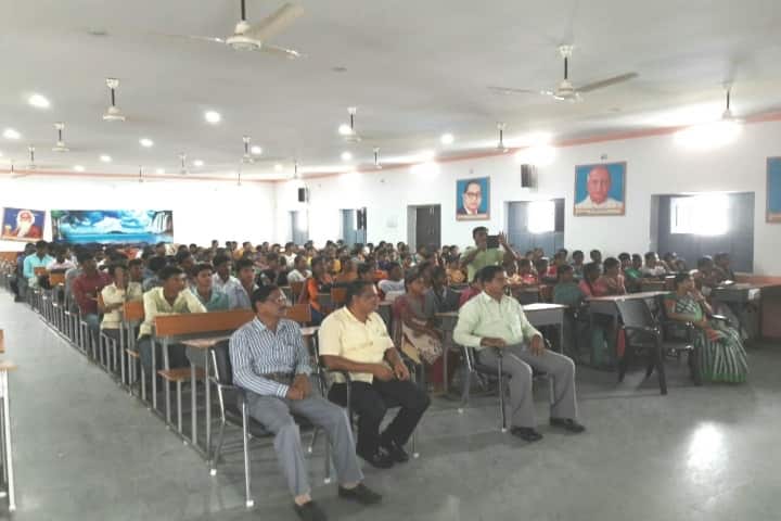 Dr BRR Government Degree and PG College campus in Jadcherla, Telangana, India — photo 3