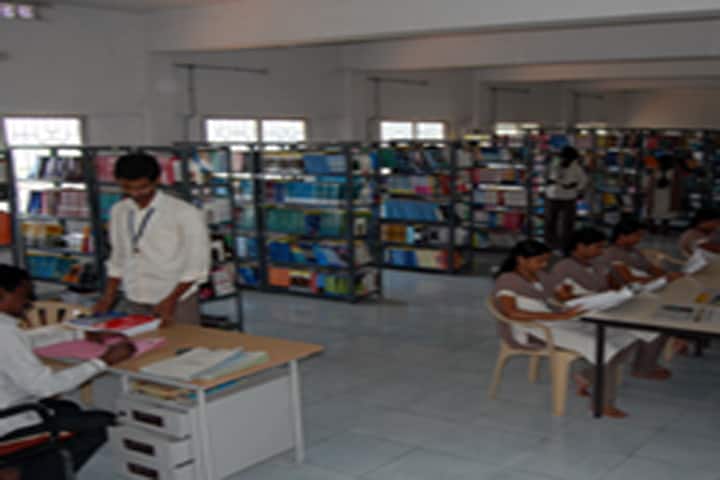 Mentey Padmanabham College of Engineering and Technology campus in Bhimavaram, Andhra Pradesh, India — photo 3