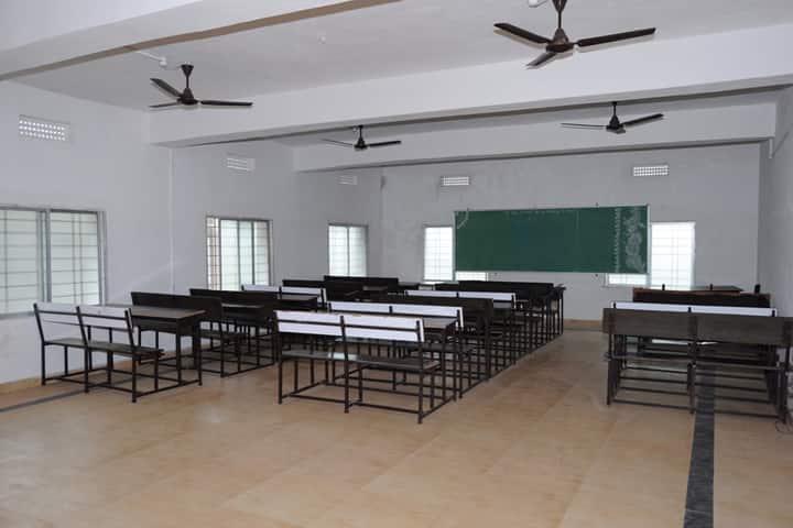 Mentey Padmanabham College of Engineering and Technology campus in Bhimavaram, Andhra Pradesh, India — photo 4