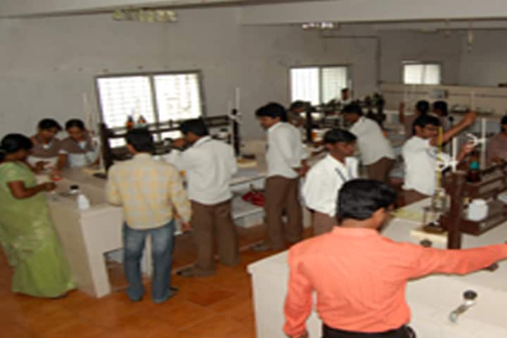 Mentey Padmanabham College of Engineering and Technology campus in Bhimavaram, Andhra Pradesh, India — photo 6