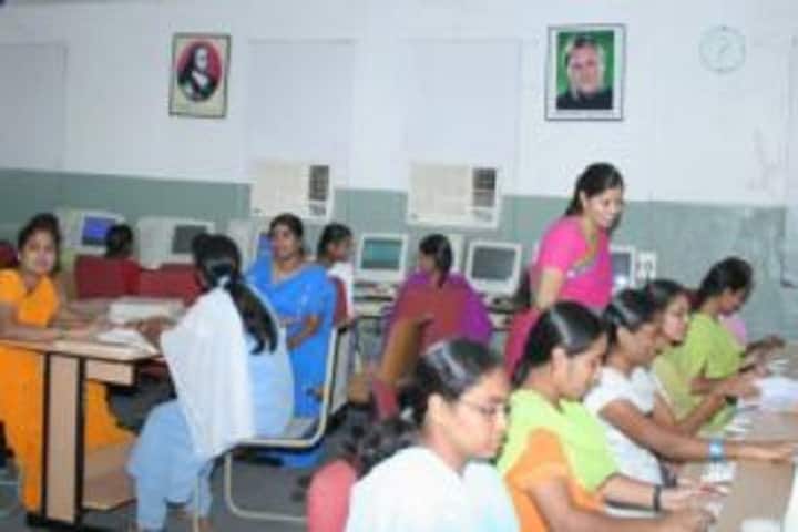 Kasturba Gandhi Degree and PG College for Women campus in Secunderabad, Telangana, India — photo 2