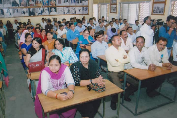 Government Rajeev Gandhi PG College campus in Mandsaur, Madhya Pradesh, India — photo 2