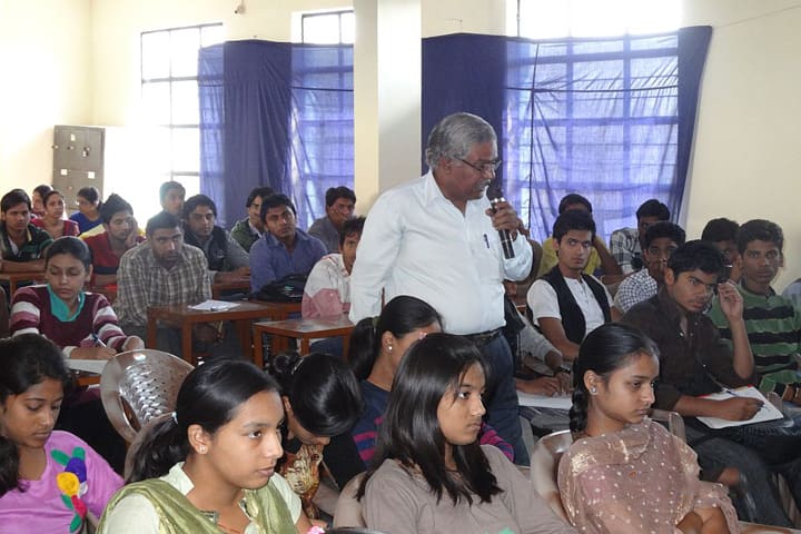 Takshshila College campus in Bhopal, Madhya Pradesh, India — photo 2