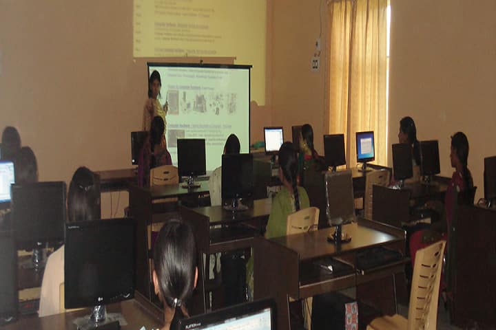 Sharda Mahila PG Mahavidyalaya campus in Singhani, Haryana, India — photo 4