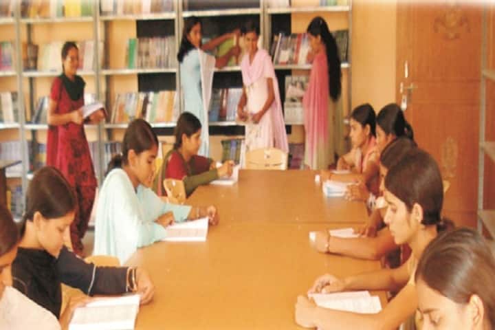 Sharda Mahila PG Mahavidyalaya campus in Singhani, Haryana, India — photo 5