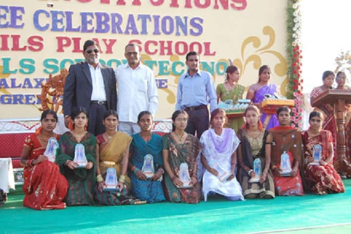 SES Kothakota Sri Vidya Degree College campus in Kothakota, Telangana, India — photo 4