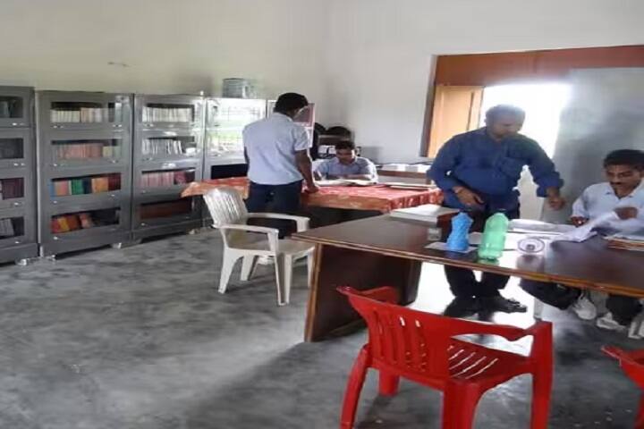 Radha Raman Mishra Post Graduate College campus in Allahabad, Uttar Pradesh, India — photo 6