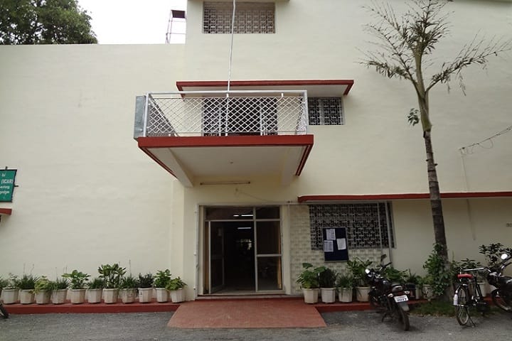 Swami Vivekanand College of Agricultural Engineering and Technology and Research Station campus in Raipur, Chhattisgarh, India — photo 1