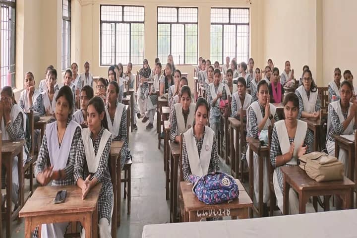 Rajkiya Mahila Mahavidyalaya campus in Kannauj, Uttar Pradesh, India — photo 1