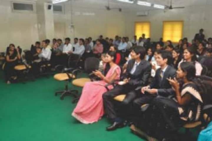 Smt KG Mittal Institute of Management campus in Mumbai, Maharashtra, India — photo 1