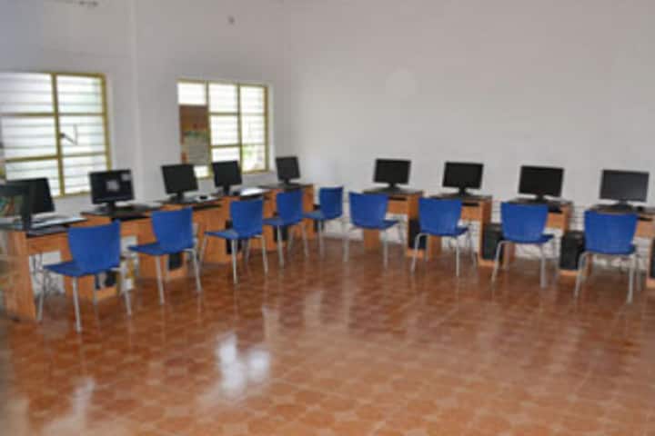 Raghuraja Ramgopal Mahavidyalaya campus in Unnao, Uttar Pradesh, India — photo 5