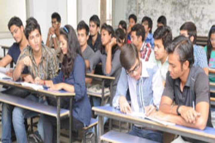 Merchant Institute of Diploma Studies campus in Mehsana, Gujarat, India — photo 2