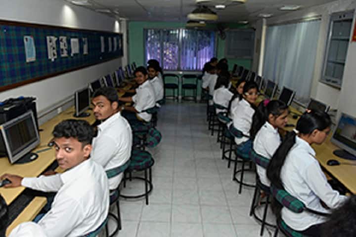Suryadatta Institute of Vocational and Advanced Studies campus in Pune, Maharashtra, India — photo 3