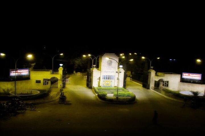Kurukshetra University campus in Kurukshetra, Haryana, India — photo 2