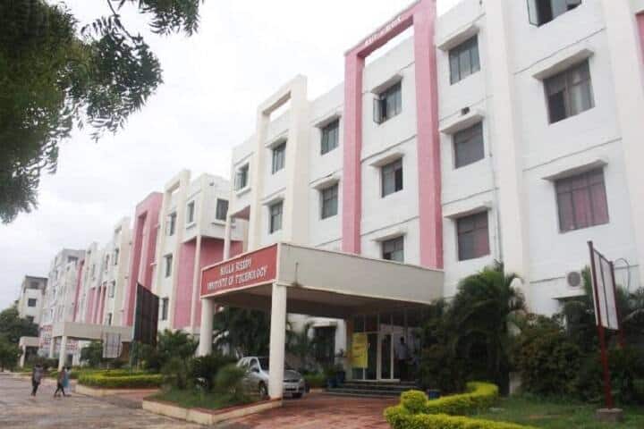 Malla Reddy Institute of Technology campus in Hyderabad, Telangana, India — photo 1