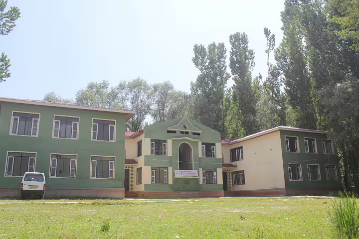 Masterpro Institute of Technology campus in Srinagar, Jammu and Kashmir, India — photo 1