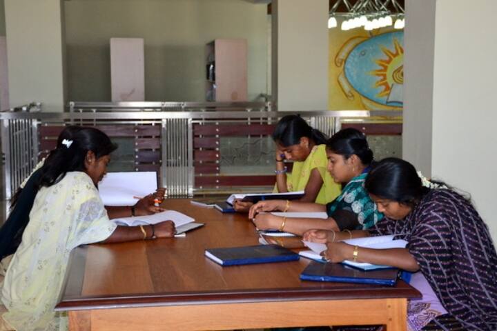 Chanchal Ahilya Umrawati Mahila PG College campus in Mandrella, Rajasthan, India — photo 4