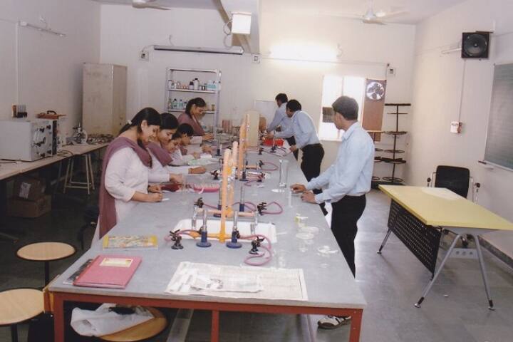 Chanchal Ahilya Umrawati Mahila PG College campus in Mandrella, Rajasthan, India — photo 5