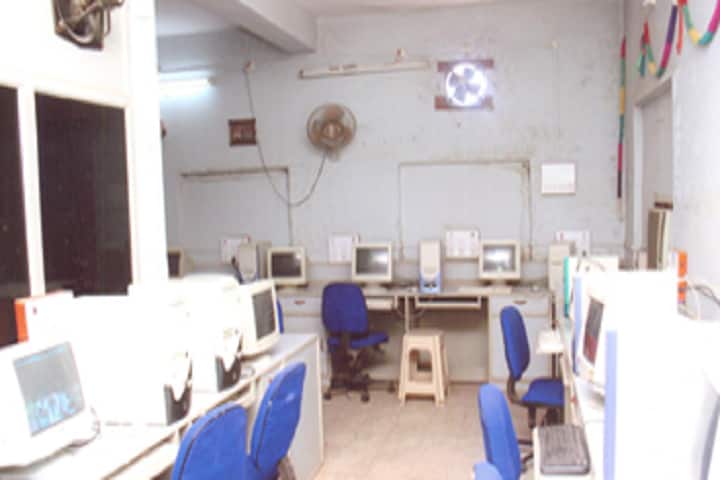 Nandurbar Taluka Vidhayak Samiti's College of Education campus in Taloda, Maharashtra, India — photo 2