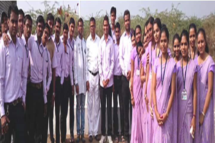 Nandurbar Taluka Vidhayak Samiti's College of Education campus in Taloda, Maharashtra, India — photo 4