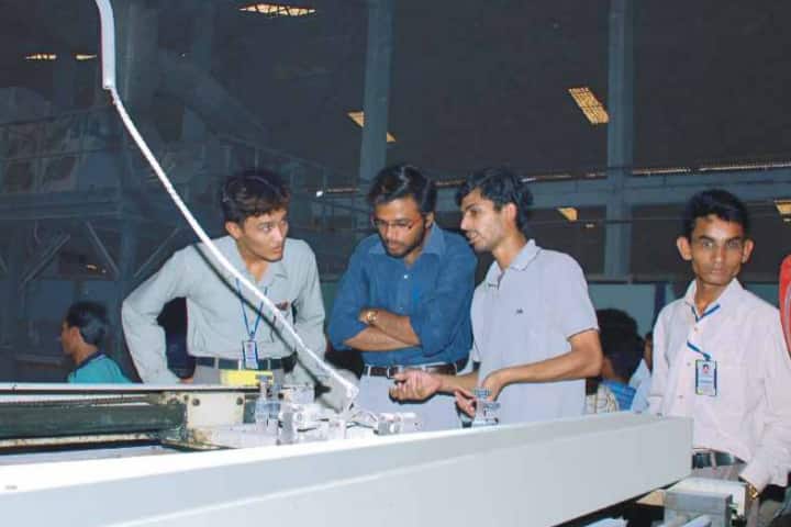 Om Vindhyavasini Institute of Management campus in Morbi, Gujarat, India — photo 3