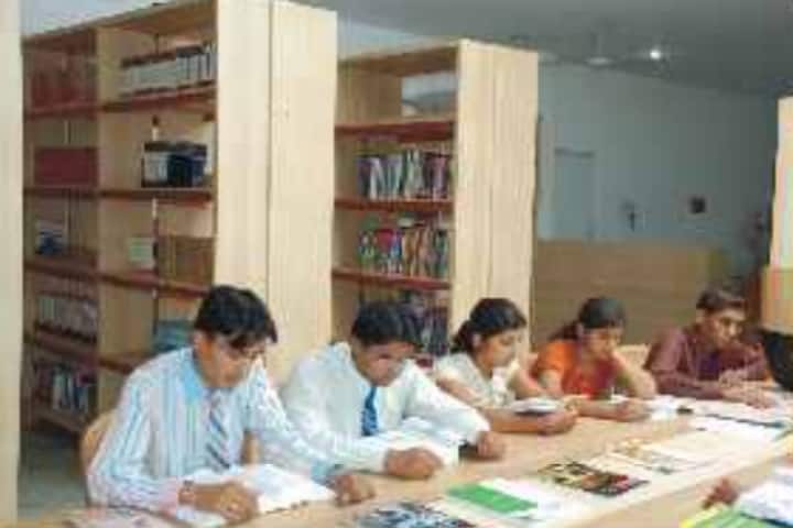 Om Vindhyavasini Institute of Management campus in Morbi, Gujarat, India — photo 4