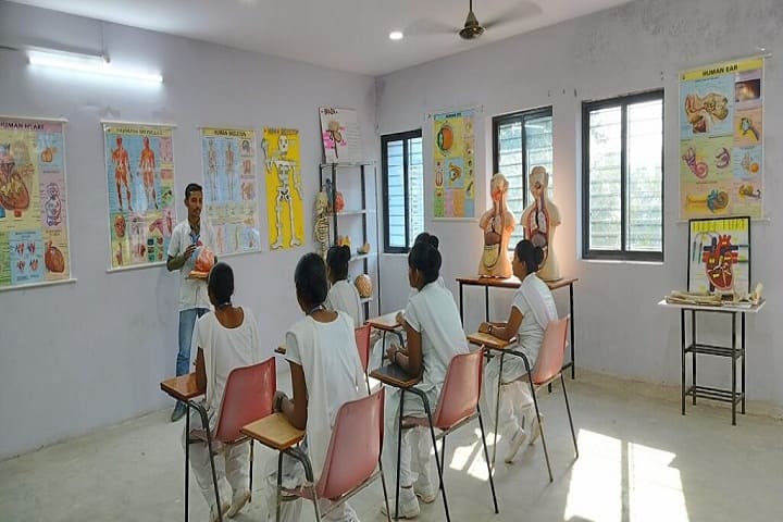 Navjeevan Nursing College campus in Chandrapur, Maharashtra, India — photo 3
