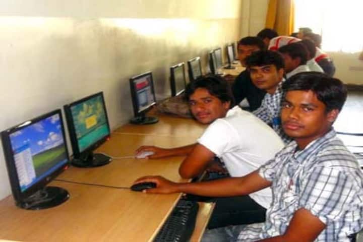 SJ College campus in Jaipur, Rajasthan, India — photo 3