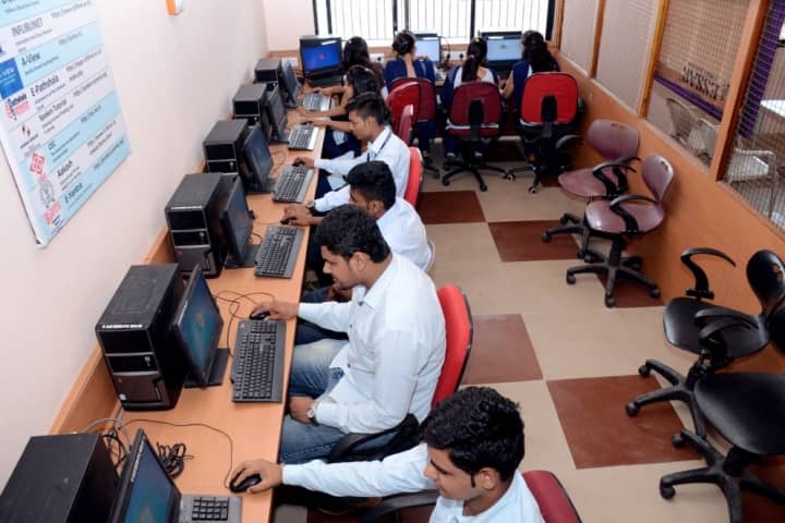 DN Patel College of Engineering campus in Shahada, Maharashtra, India — photo 3