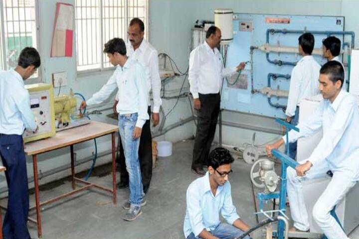 DN Patel College of Engineering campus in Shahada, Maharashtra, India — photo 4