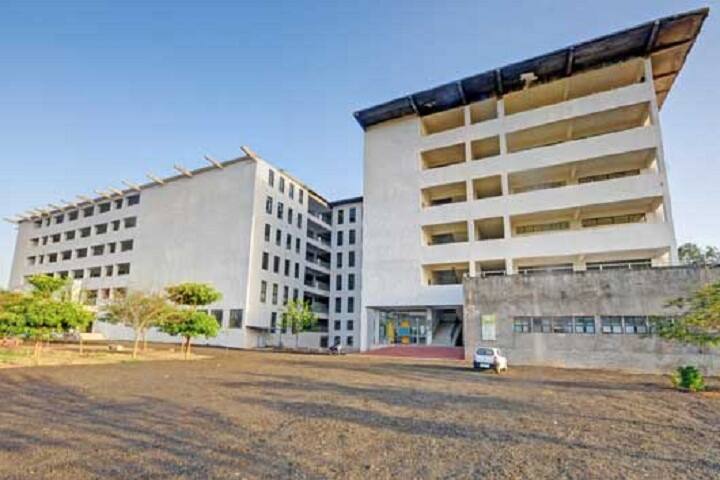 Grow More School of Architecture campus in Himmatnagar, Gujarat, India — photo 1