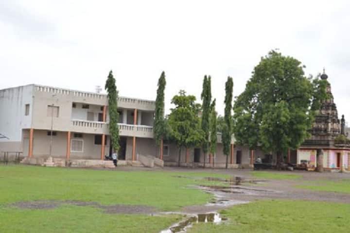 Rani Laxmibai Mahavidyalaya campus in Parola, Maharashtra, India — photo 1