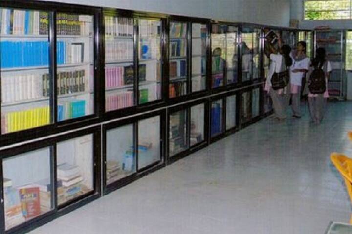 Rani Laxmibai Mahavidyalaya campus in Parola, Maharashtra, India — photo 3
