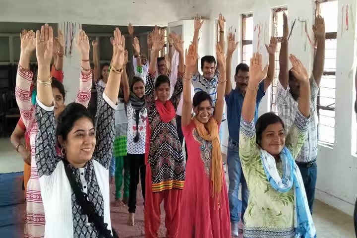 Government Jajvalyadev Naveen Girls College campus in Janjgir, Chhattisgarh, India — photo 6