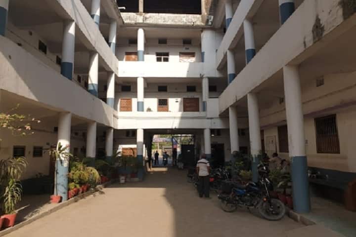 Pandit Ugam Pandey College campus in Motihari, Bihar, India — photo 2