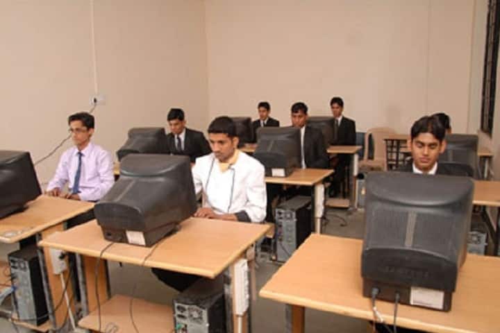 Maharaja Surajmal Mahavidhyalaya campus in Bharatpur, Rajasthan, India — photo 2