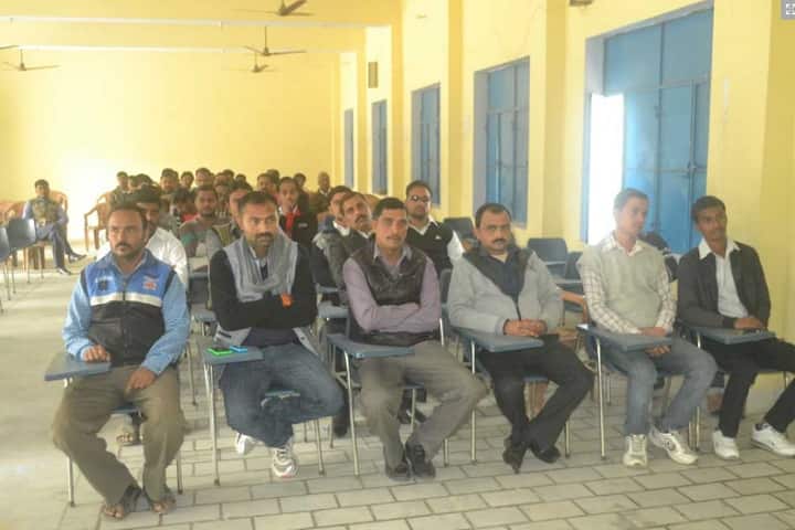 Mahamati Prannath Mahavidyalaya campus in Chitrakoot, Uttar Pradesh, India — photo 4
