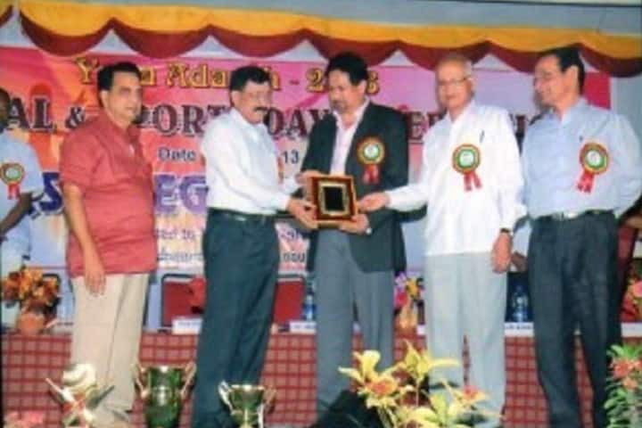 Adarsh Degree and PG College campus in Mahabubabad, Telangana, India — photo 4