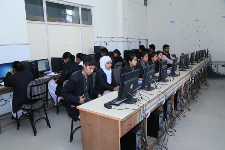 Chander Singh Garhwali Subharti Polytechnic College campus in Dehradun, Uttarakhand, India — photo 3