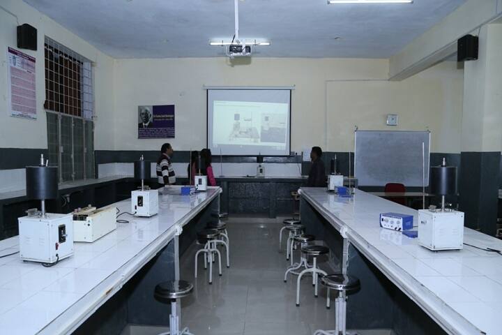 Chander Singh Garhwali Subharti Polytechnic College campus in Dehradun, Uttarakhand, India — photo 4